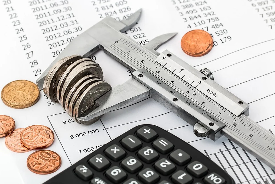 Metrics Bookkeeping and Taxes logo