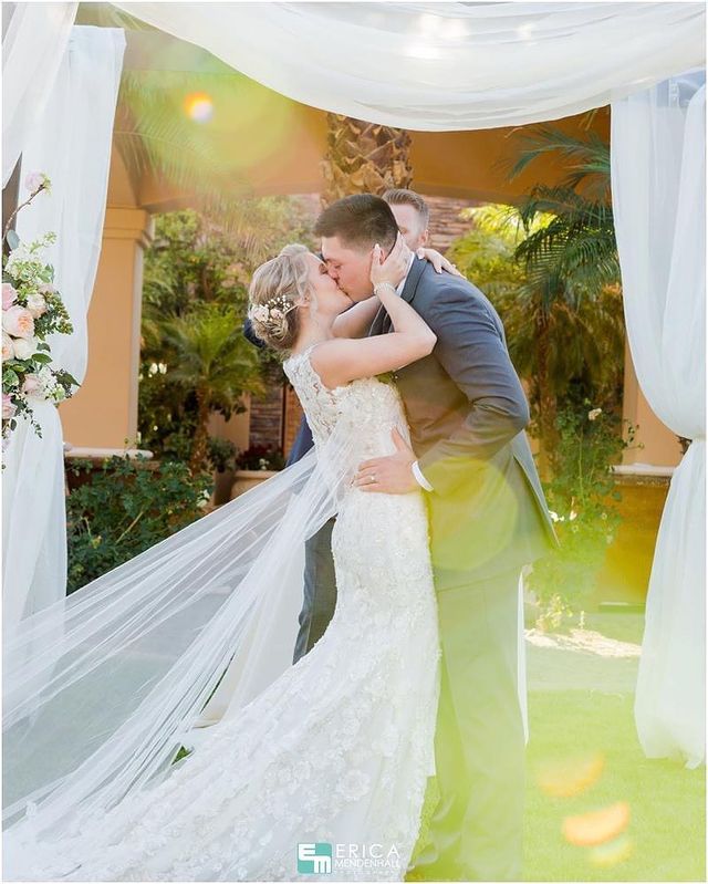 Erica Mendenhall Photography logo