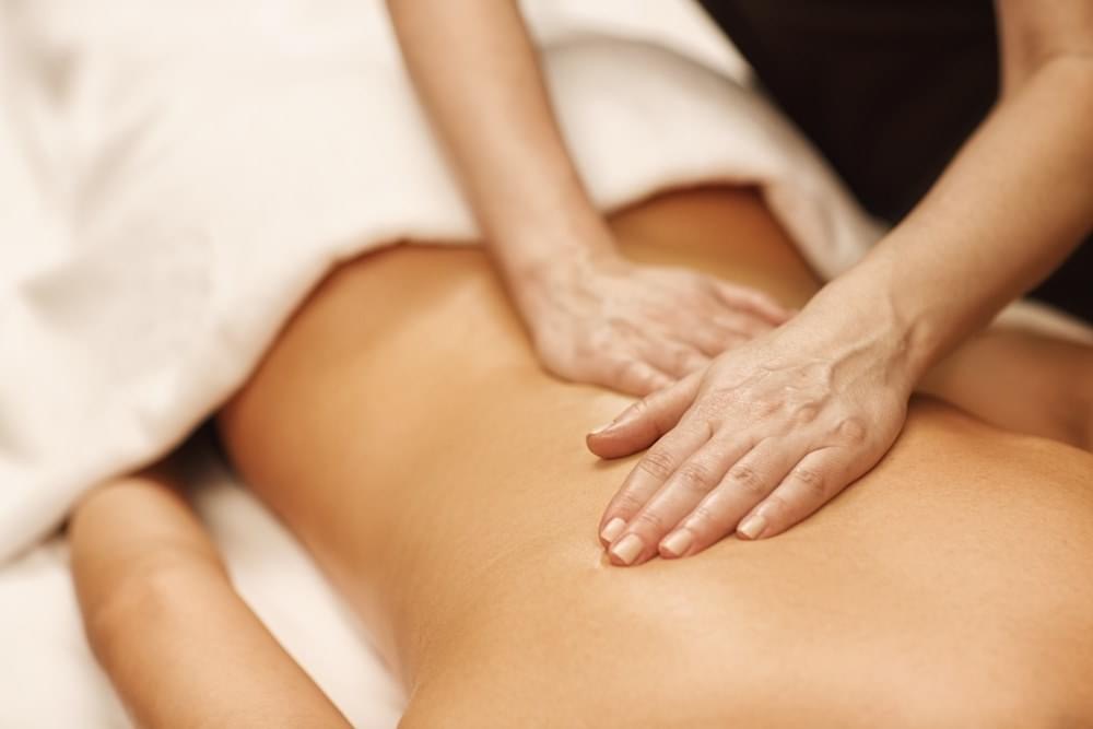 Massage & Wellness by Tracey logo
